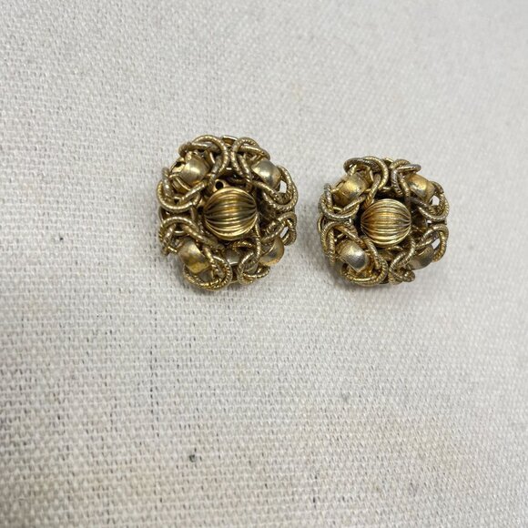 Vintage Gold-Tone Clip-On Earrings Intricate Knot‎ Design Marked Japan Artsy MCM - Picture 2 of 8